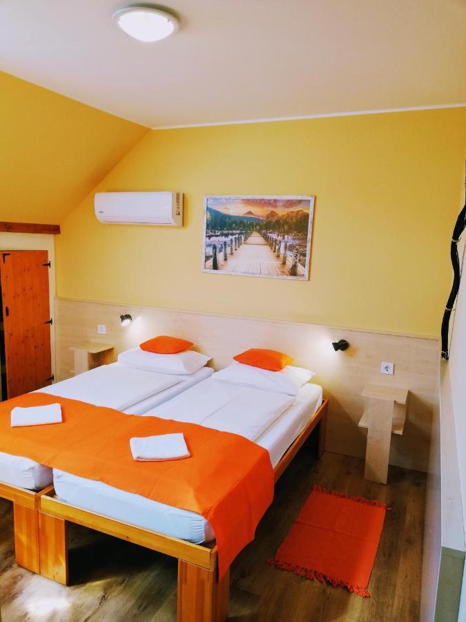 Lotuszvirag Vendeghaz Hotel Szekszard Exterior photo